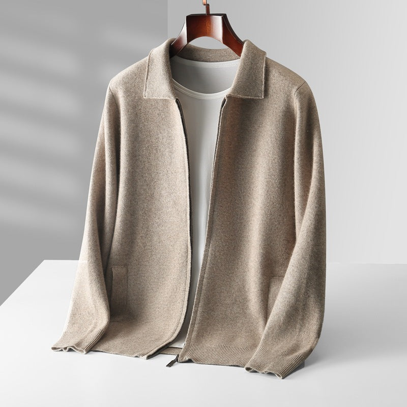 Versatile men's jacket: ultra-soft, all-season, elegant for daily wear.