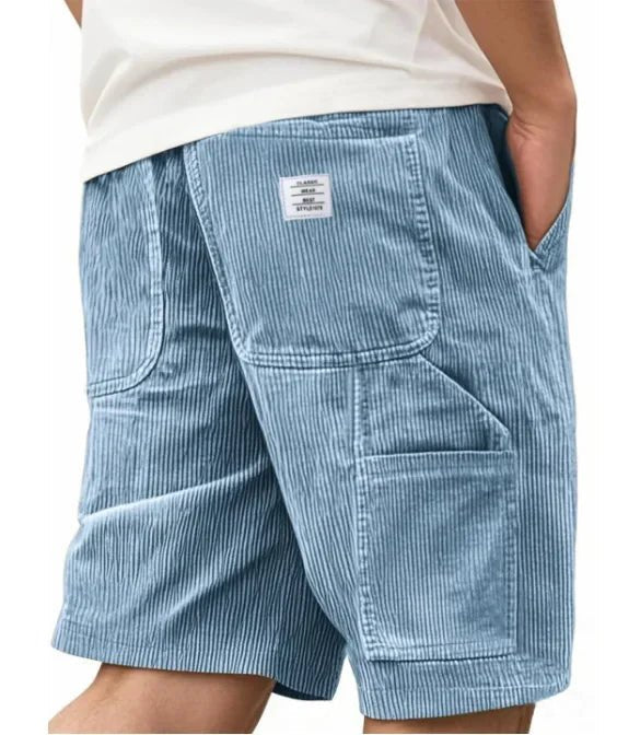 Men's comfortable cargo shorts in a versatile design, suitable for everyday casual and summer fashion.