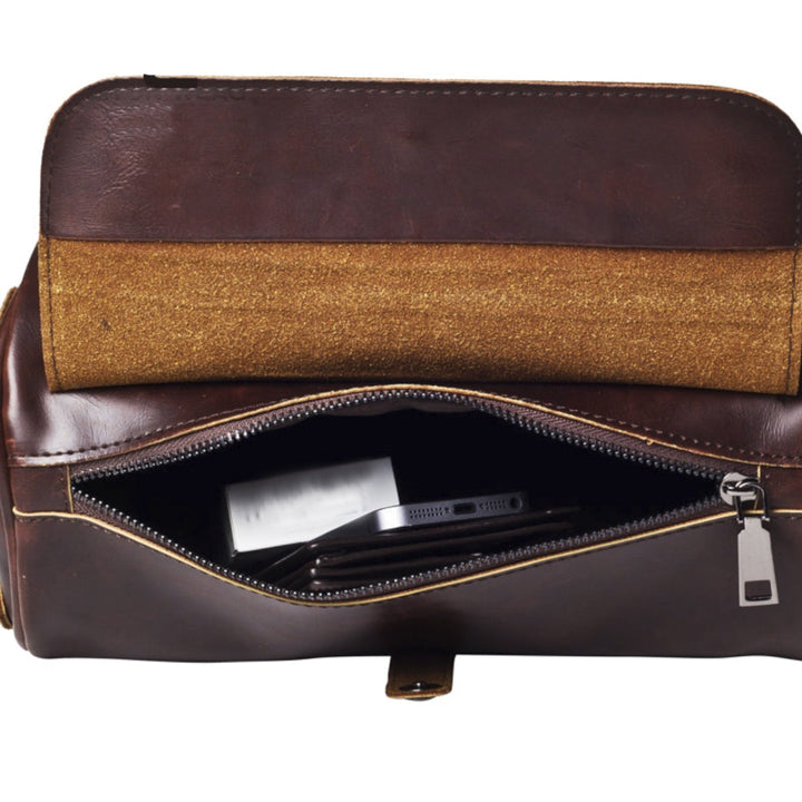 Handy men's vintage PU leather barrel shoulder bag, stylish and practical for everyday carry.