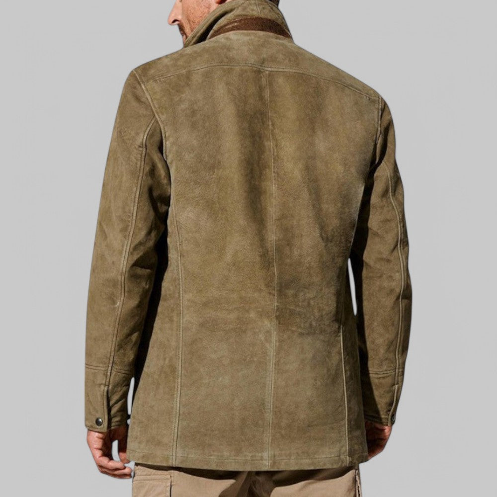 Tailored men's vintage style blazer, a classic autumn jacket suitable for casual or smart casual outdoor fashion.