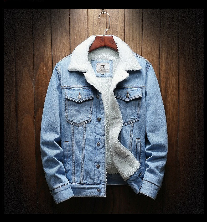 Timeless men's retro blue denim jacket, fleece-lined for winter warmth and casual style.