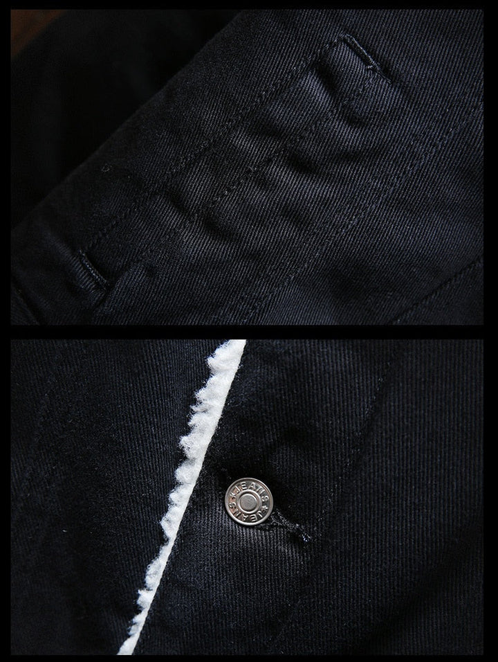 Warm men's retro light blue denim jacket, fleece-lined. Versatile casual button-front winter wear.