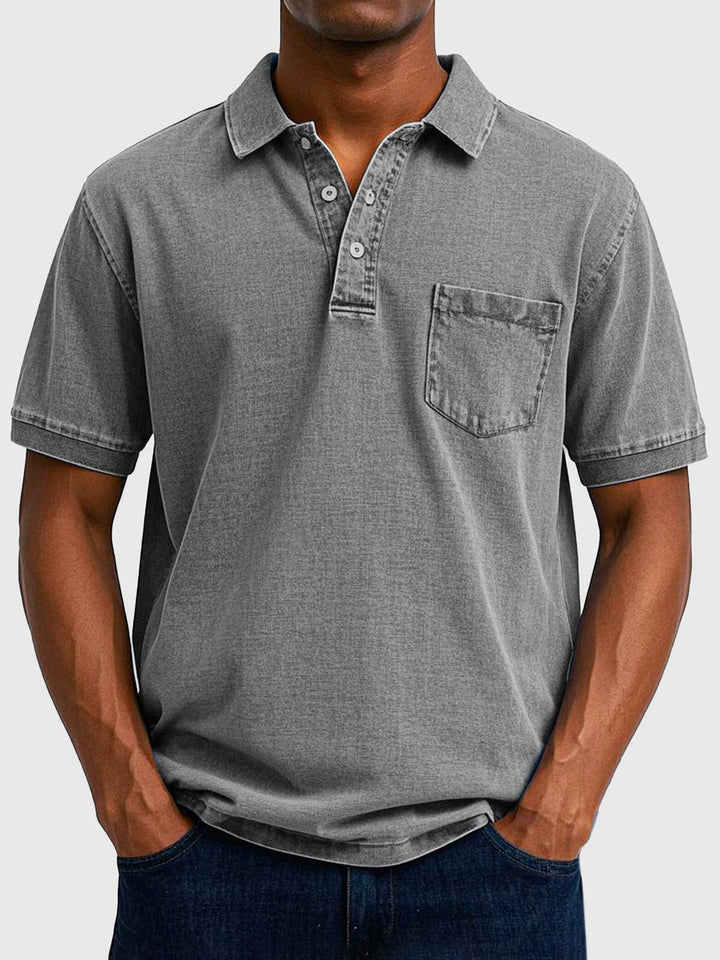 Casual men's short sleeve polo shirt in a relaxed fit. Ideal for everyday comfort and style.