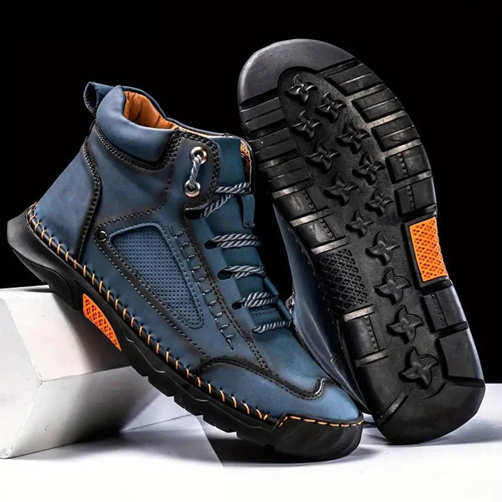 Durable men's outdoor footwear: Waterproof hiking boots designed for maximum comfort & support.