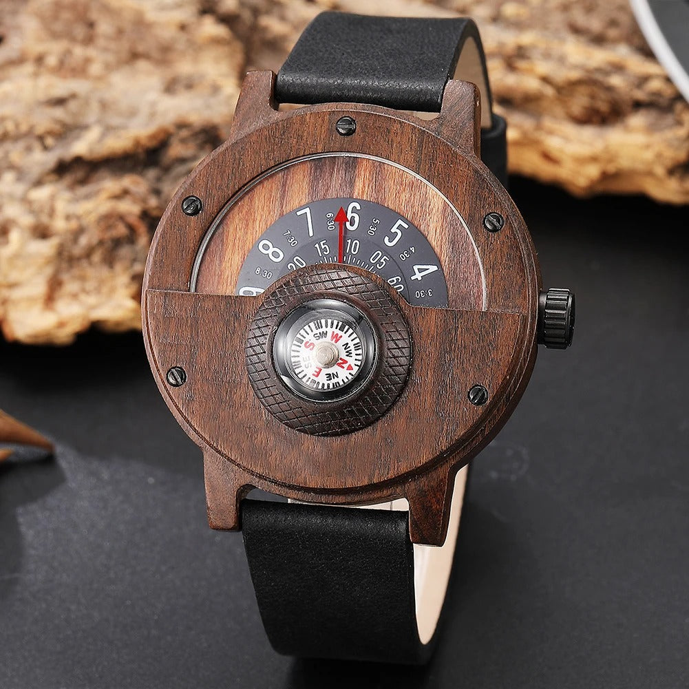 Rugged men's wood & leather watch featuring a precise quartz movement and integrated compass.