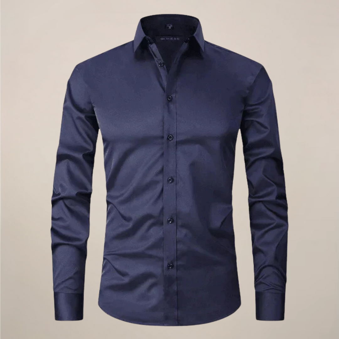 Classic men's long-sleeve workwear shirt, wrinkle-free, offering comfort and style.