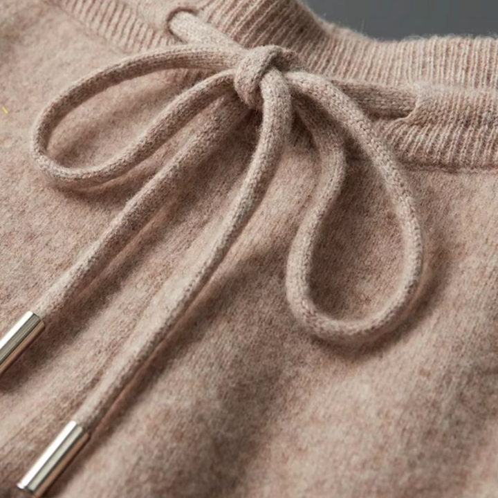 Comfortable men's lounge set: soft zip-up sweater & drawstring pants, perfect for home, travel, casual.