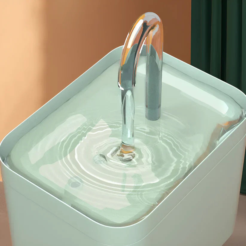 Pet accessories: 2L cat water fountain with quiet pump and LED for continuous fresh water.