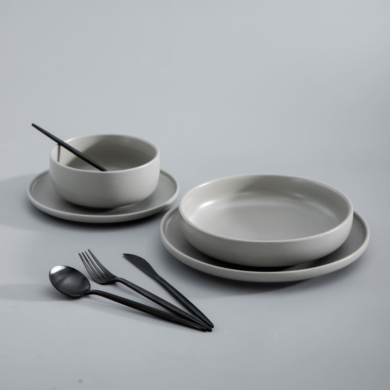 PureSet modern minimalist cutlery, ideal for daily use. Contemporary dining set.