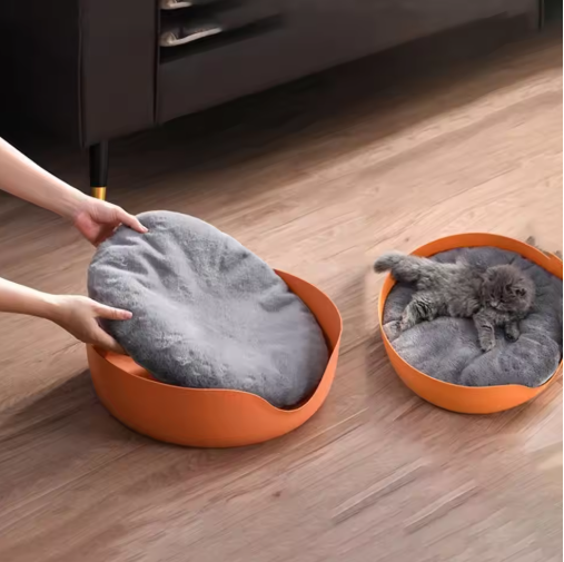 Pet supplies essential: a modern cat bed designed with a scratch-resistant base and a removable, washable cushion