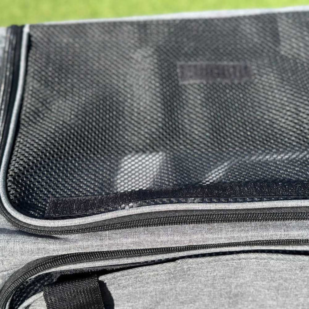Compact pet carrier suitable for puppies, kittens, small pets, ensuring safe and stress-free transport.