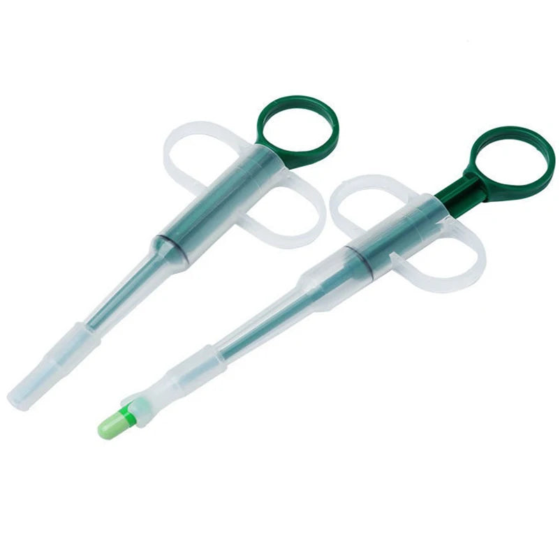 Animal care feeding syringe, precise dosage for cat and dog medicine without needles