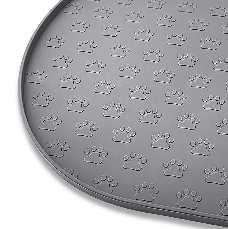 Spill-proof dog bowl mat, blue, non-slip surface securing pet food and water bowls, practical pet accessory.