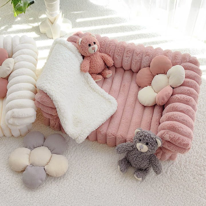 Orthopedic pet sofa, soft and fluffy dog bed, perfect for cat and dog comfort