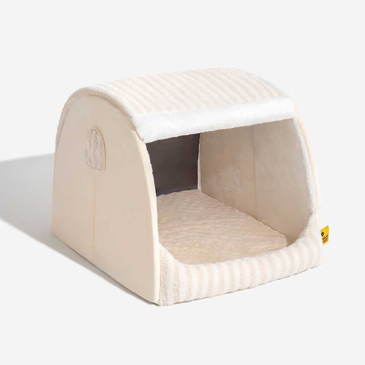 Washable striped pet bed, ensuring a hygienic sleeping surface
