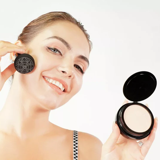 Women's Moisture Cushion CC Cream for flawless coverage & radiant skin finish. Hydrating face makeup.
