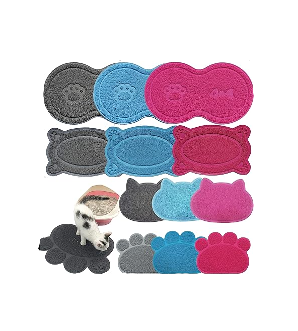 Paw-shaped cat litter mat with deep grooves for trapping litter, ensuring a clean home.