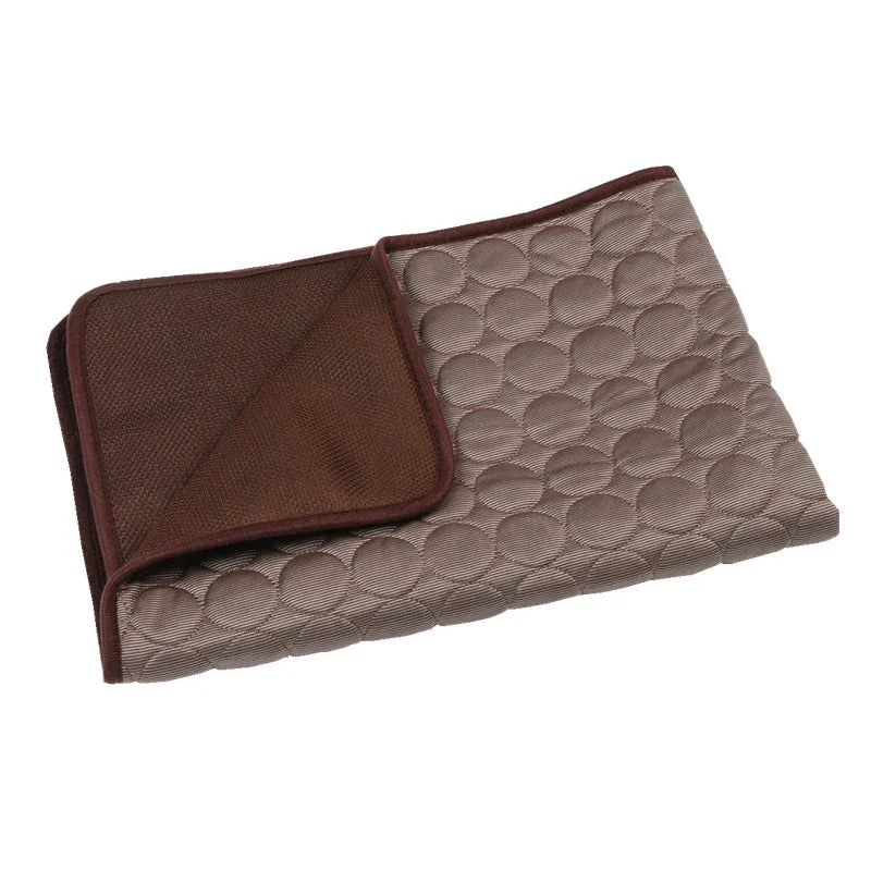 Summer pet cooling bed, durable and breathable petmat providing cool comfort for dogs and cats