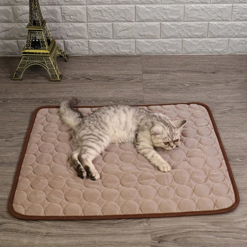 Cat cooling bed, non-toxic and easy-clean petmat, vital for pet comfort in warm weather
