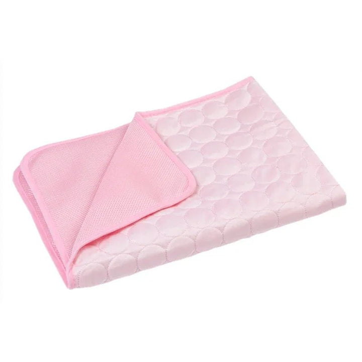 Cooling mat for pets with 'coolcore' tag, easy-clean design for hygienic dog and cat comfort
