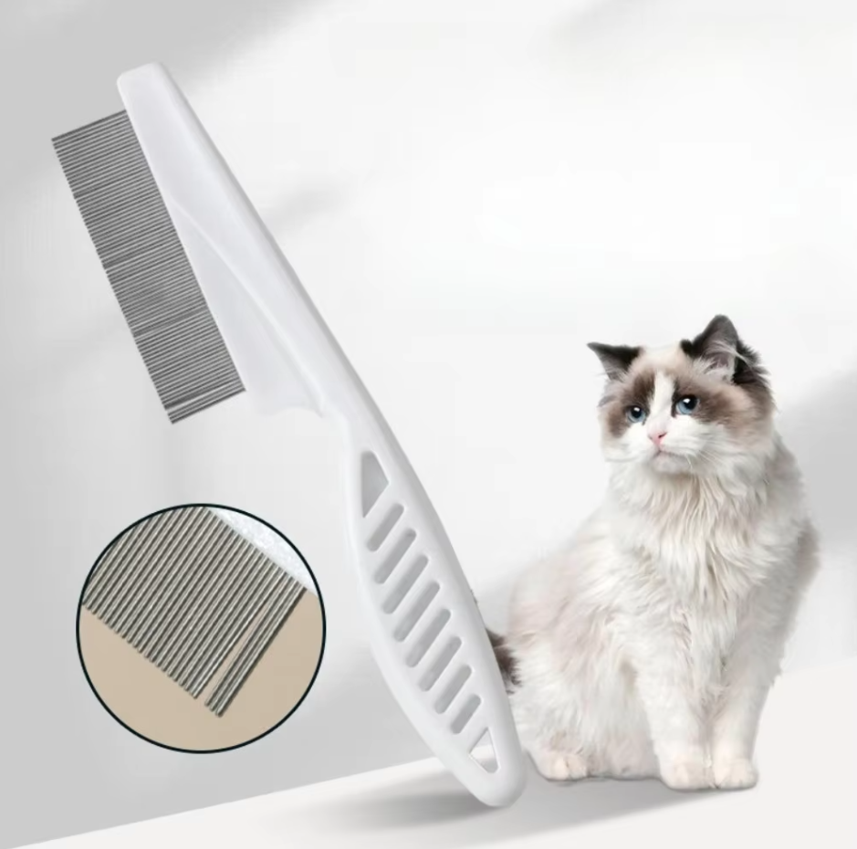 Ergonomic pet grooming comb for effective flea and parasite removal in dogs and cats