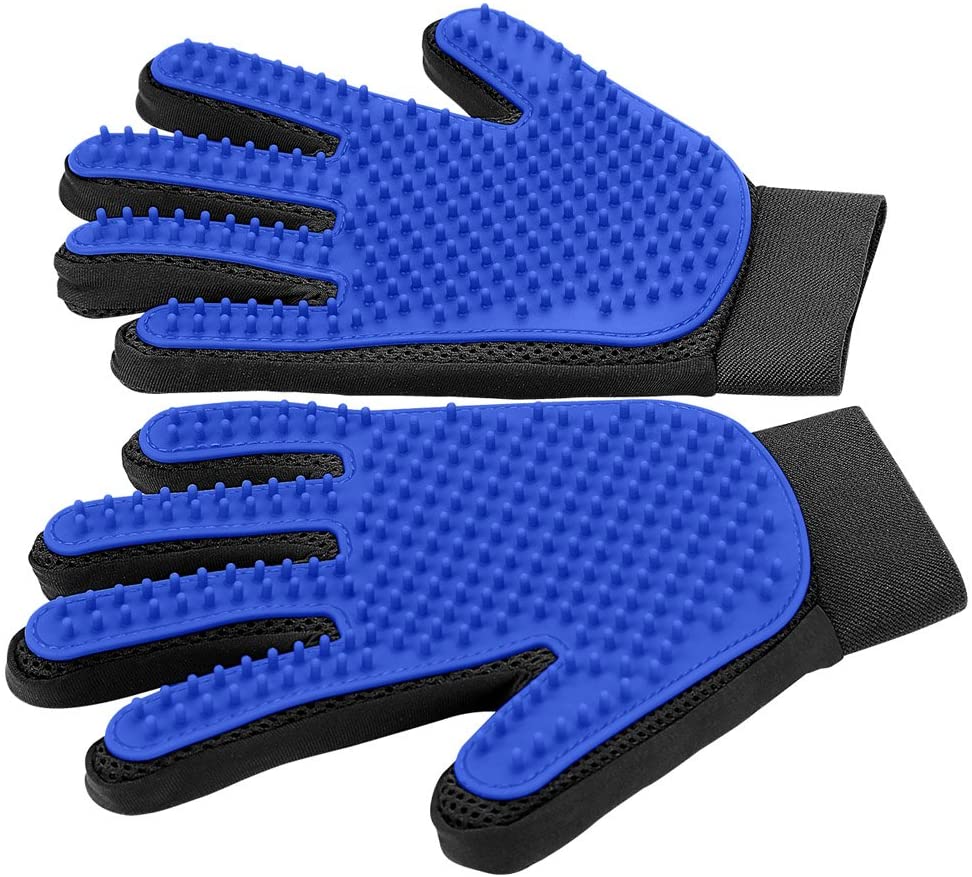 Gentle grooming mitt for pets. Removes loose hair from cats & dogs, promoting healthy fur.