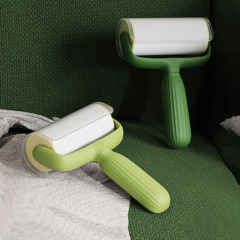 Pet Hair Remover Lint Roller with 2 refills, ideal for dog & cat hair on furniture & clothes