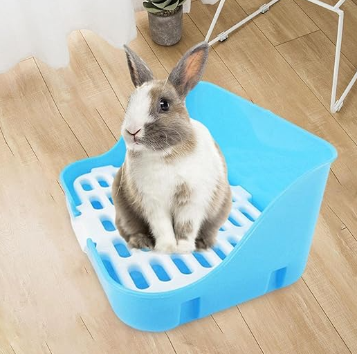 Pet Litter Box with Ventilated Grille for odor control, easy clean cat hygiene solution