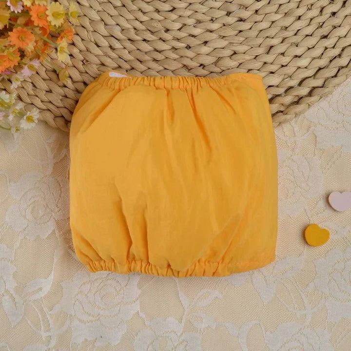 Practical female dog diaper, breathable cotton blend, for pet care and hygiene