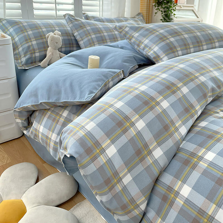 Plaid color block bed sheet set in breathable polyester, featuring a modern design for bedroom decor