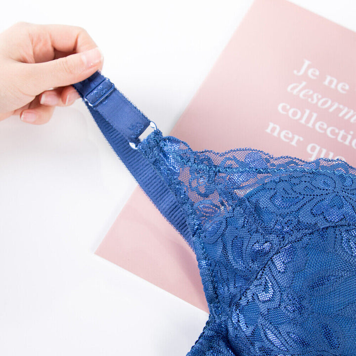 Comfortable women's plus-size wire-free bra with full coverage lace, ideal for daily intimates.