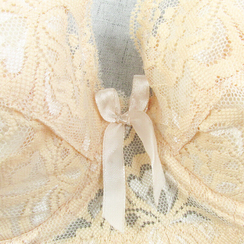 Elegant plus-size wire-free bra in lace, designed for women seeking comfort, support & style.