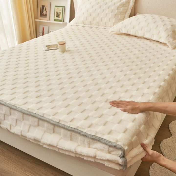 Durable checkerboard milk velvet fitted sheet, plush mattress cover providing comfort and style