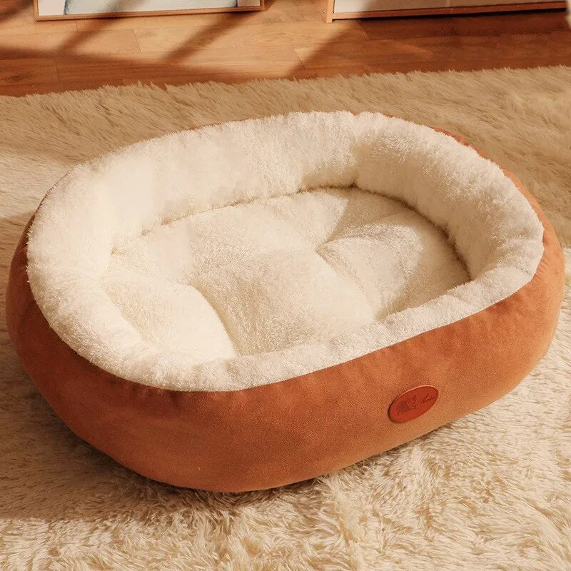 Plush cloud pet sleeping bed for dogs and cats, cozy and washable comfort bed, grey color