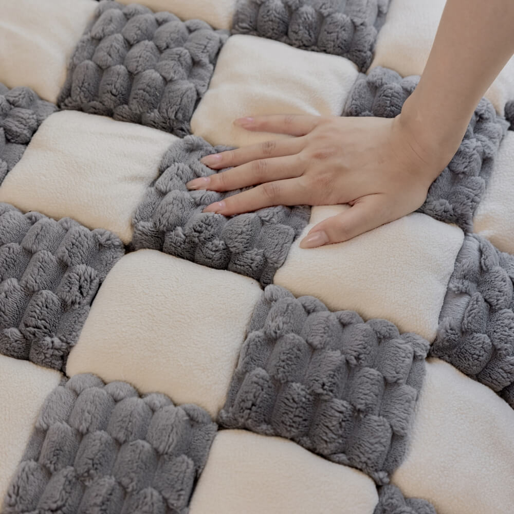Thick plush dog mat, sofa protector, non-slipcouch cover, modern pet accessory