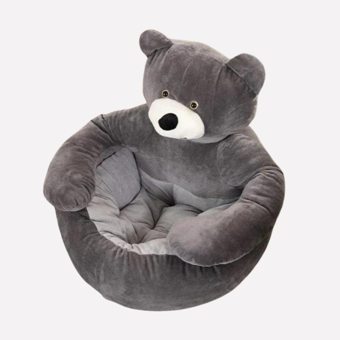 Unisex pet bed: soft, plush enclosed design, ideal for cats and small dogs keeping warm in winter.