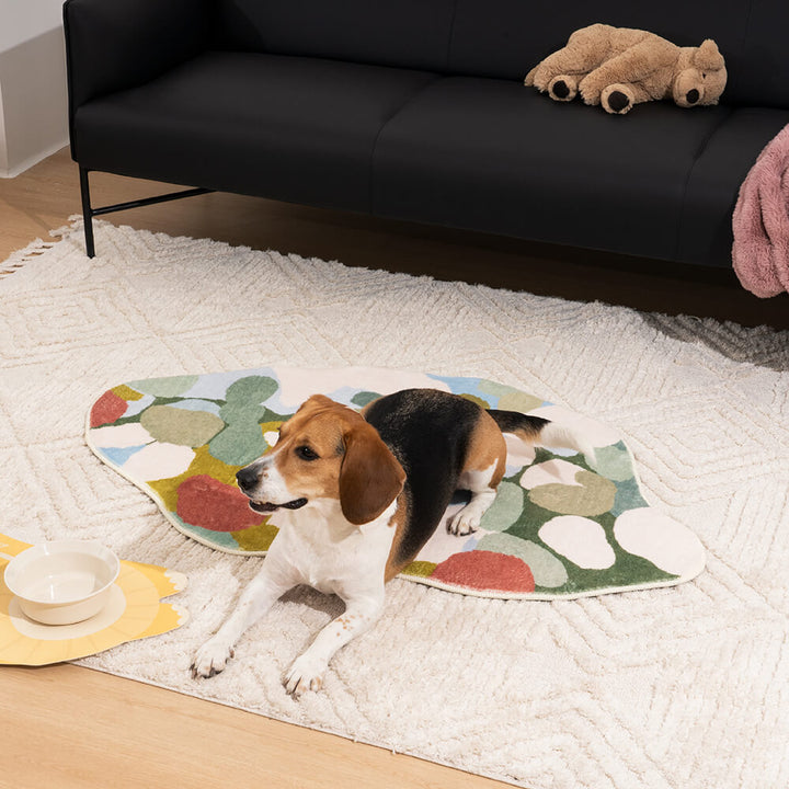 Forest green pet rug with a soft, cozy texture for ultimate pet comfort.