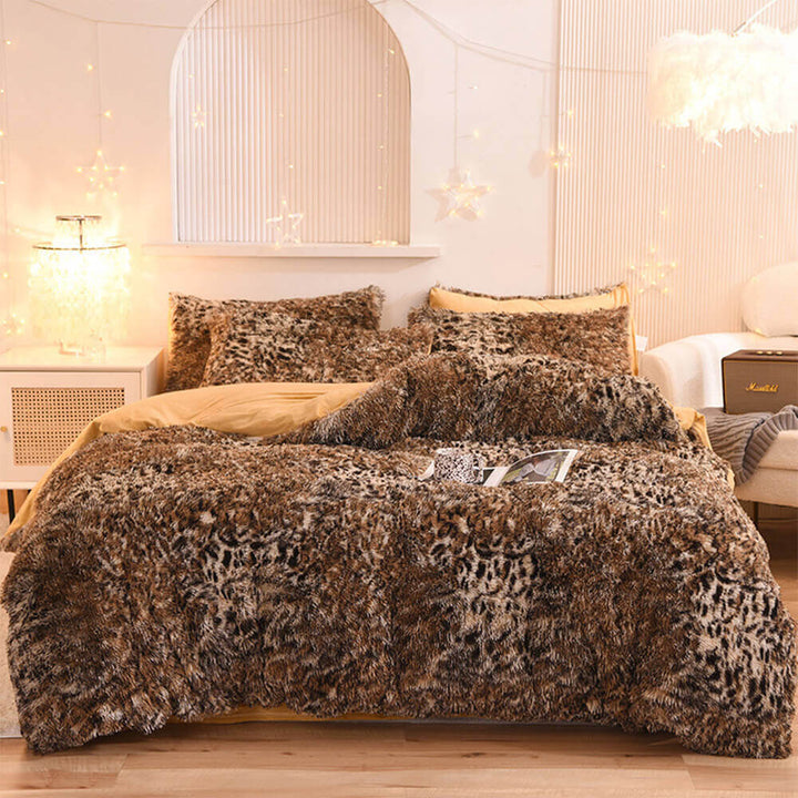 Modern plush gradient sheet set, warm flannel for an inviting bedroom