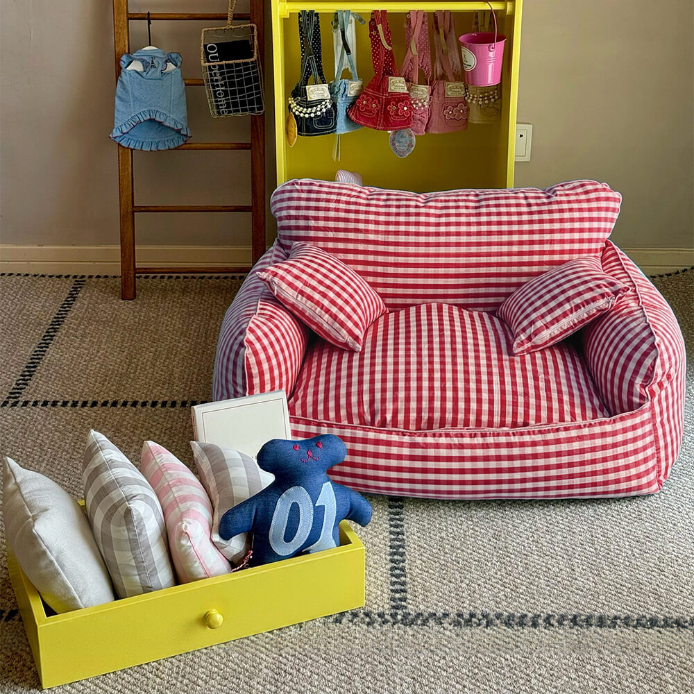 Stylish grey pet sofa, breathable dog bed for year-round comfort
