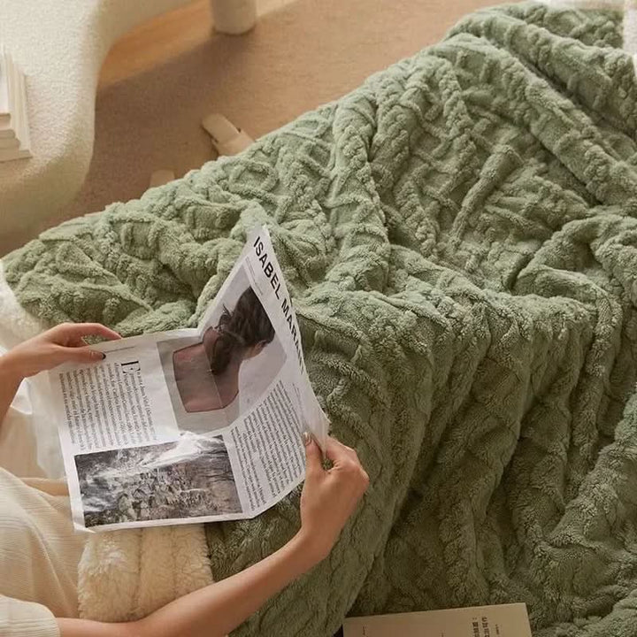 Luxurious lambswool & microfiber flannel blanket. Cozy, warm winter throw for ultimate home comfort.
