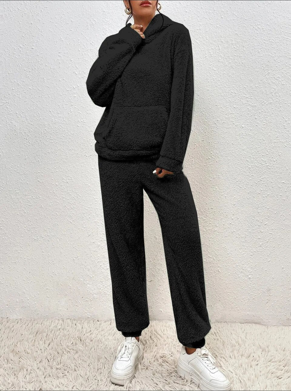 Stylish women's plush home wear set, ultimate comfort for lounging & casual outfits.