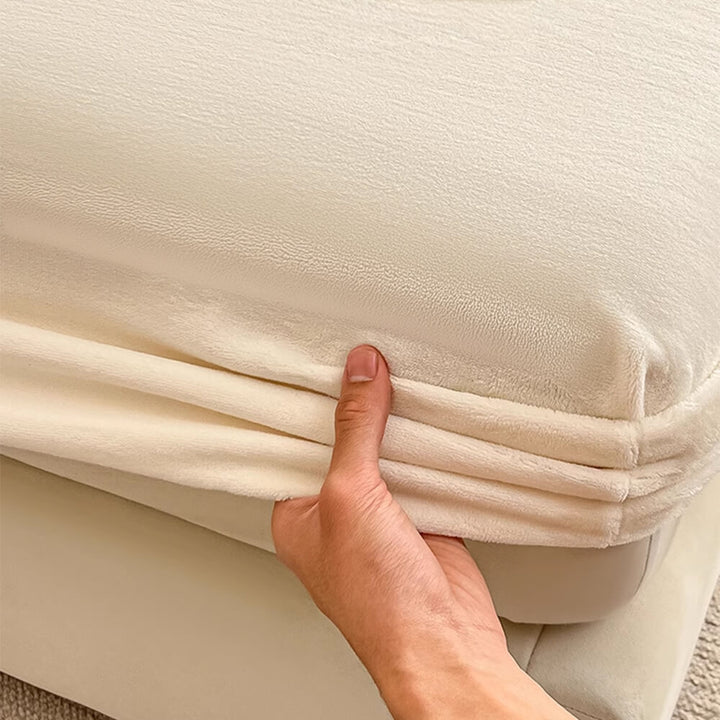 Full bedding set including milk velvet fitted sheet and two pillowcases, ideal for cold nights.