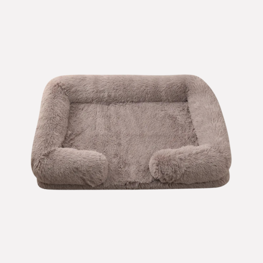 Pet bed close-up: plush fabric and non-slip detail for warmth