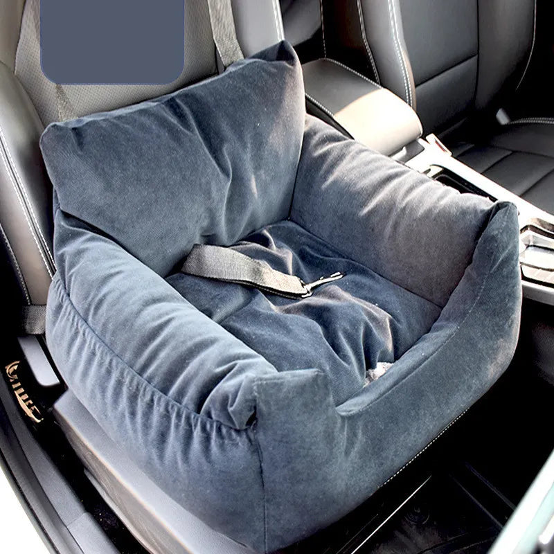 Durable pet car seat for dogs and cats, providing comfort and safety for all pet travel adventures.