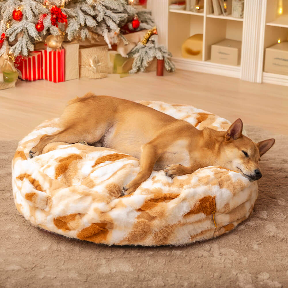 Plush round dog bed, fluffy and calming for pets, washable material in a cozy design.