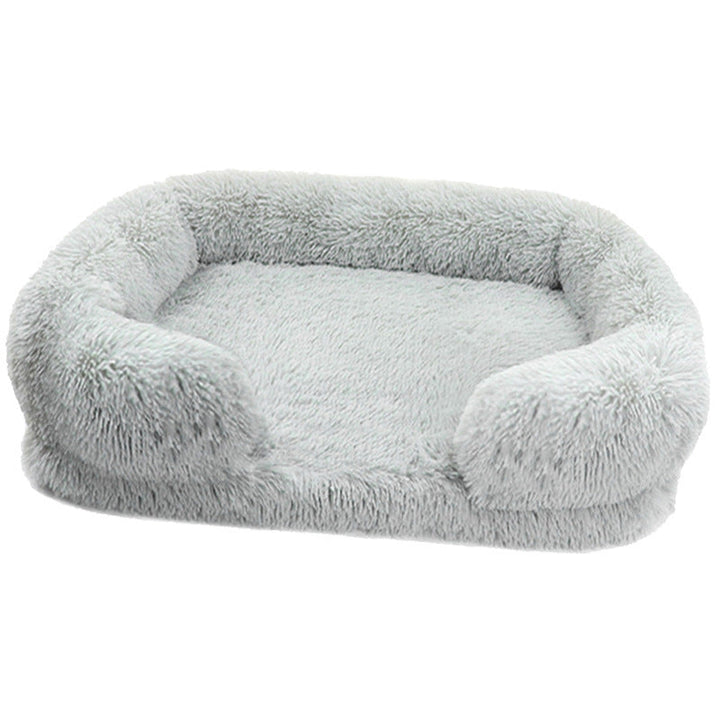 Warm fleece pet bed, an essential for pet supplies and coziness