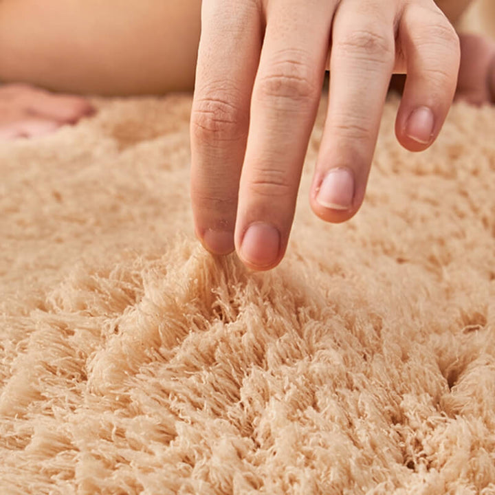 Plush soft pink shaggy area rug, cozy non-slip bedroom floor carpet, ideal for modern home decor.