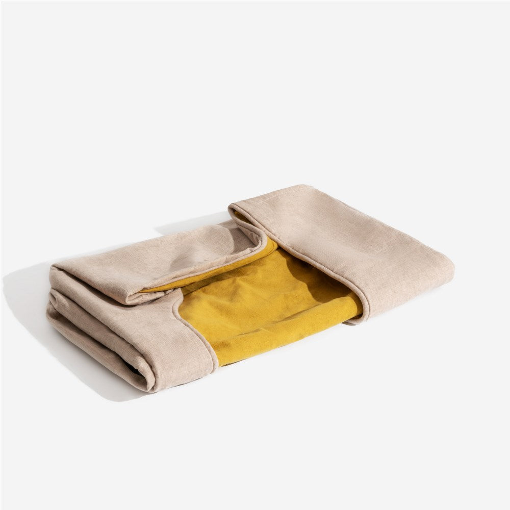 Pet bed square bread design, plush and comfortable for small dogs.