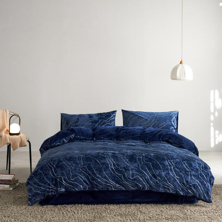 Velvet soft anti-static suede bed sheet set, a stylish addition to any bedroom decor