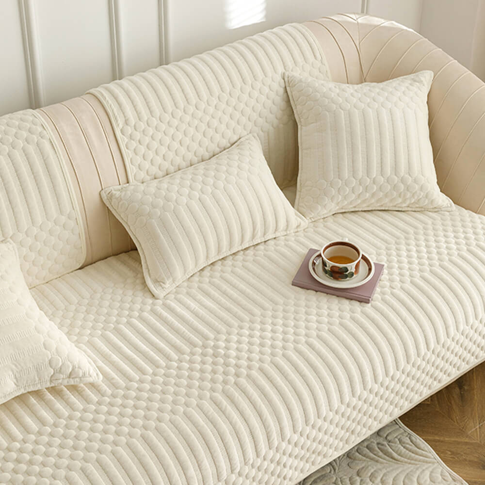 High-quality plush vintage sofa protector, non-slip, designed for everyday use